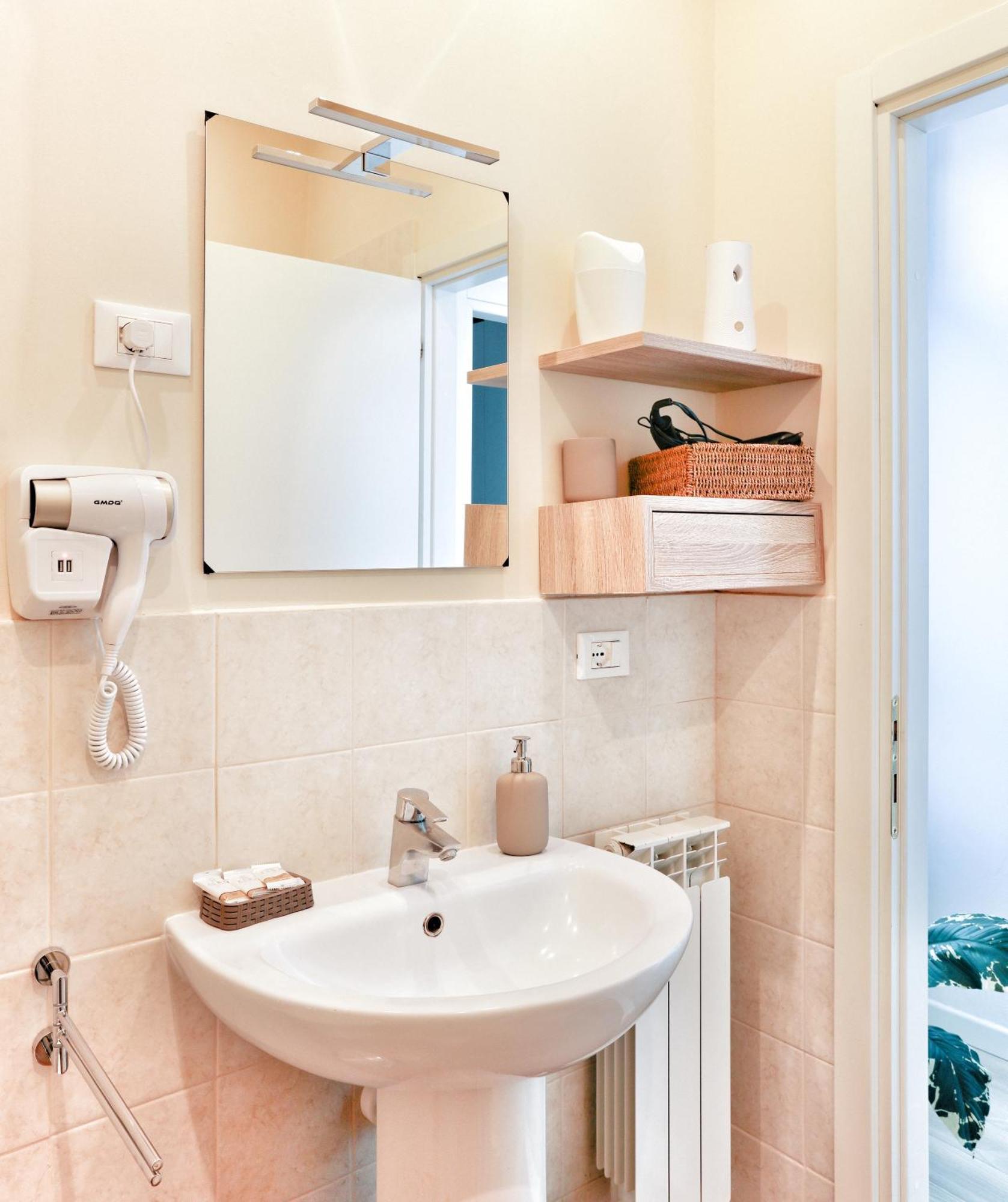 Apartament Bilocale, Vicino Al Centro Mediolan Zewnętrze zdjęcie
