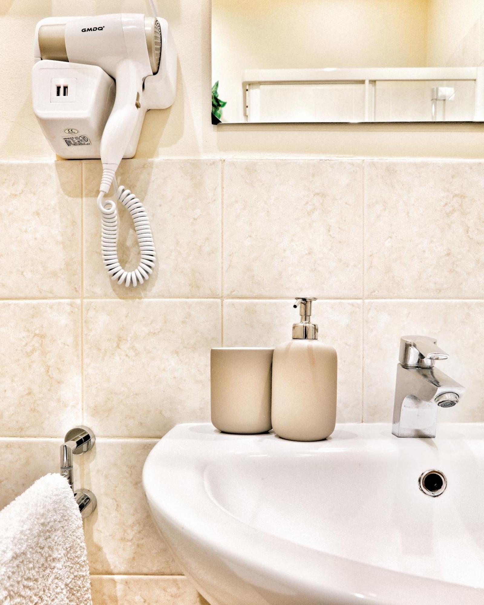 Apartament Bilocale, Vicino Al Centro Mediolan Zewnętrze zdjęcie